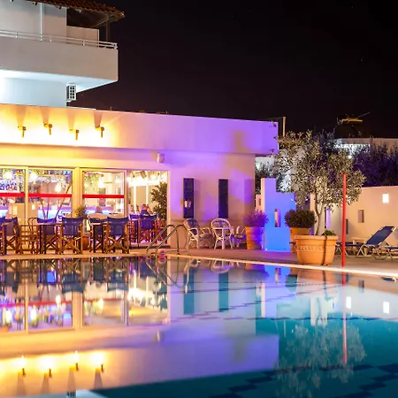 Apartahotel Tinas